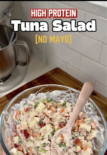 High-Protein No-Mayo Tuna Salad 🐟💪 I used @safecatchfoods because their Ahi tuna is sushi-grade, slow-cooked to retain nutrients, and packed with lean protein — 43g of protein and only 180 calories per can. Mix-ins: 👉 1 can Safe Catch tuna 👉 diced apple 👉 carrot 👉 green onion Blended sauce (SO creamy): 👉 cottage cheese 👉 Greek yogurt 👉 dijon mustard 👉 garlic powder 👉 salt pepper Sweet savory, super fresh, and insanely high protein. Comment TUNA and I’ll DM you the full recipe. #safeca