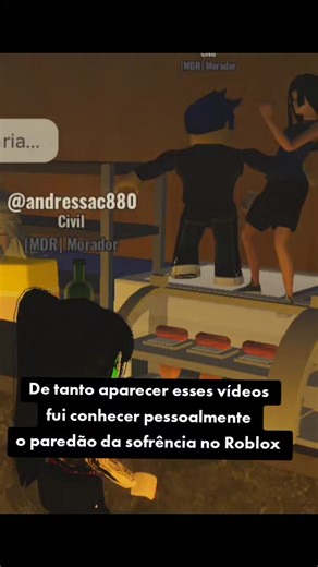 Paredão da Sofrência no Roblox com Adultos