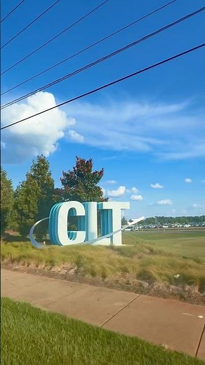 Charlotte Douglas International Airport (CLT) Tour | What to Expect at Charlotte’s Airport