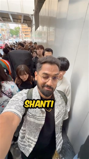 Japans Unspoken Queue Rule 🇯🇵#japan #japantravel #japaneseculture