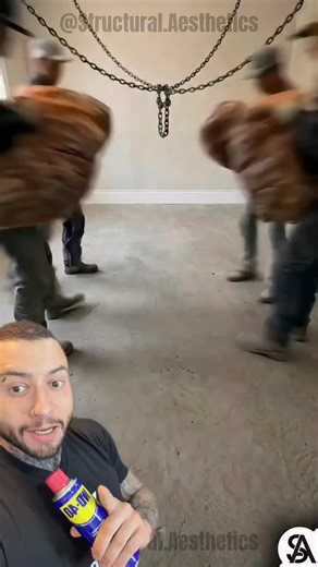 Fabricio Henrique Ramos Bruniera on Instagram: "✨ENFEIAR ou ENFEITAR O CHÃO DO QUARTO Transforme o ambiente com pedras + resina 🪨💎 Visual moderno, elegante e cheio de personalidade 💡 Ideia criativa pra quem quer fugir do óbvio 👇 Salva esse vídeo e se inspira #DecoraçãoCriativa #Resina #DesignDeInteriores #IdeiaDeDecoração #QuartoModerno ReelsBrasil"