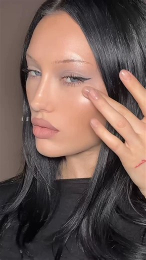 Meredith Duxbury on Instagram: "✨✨"