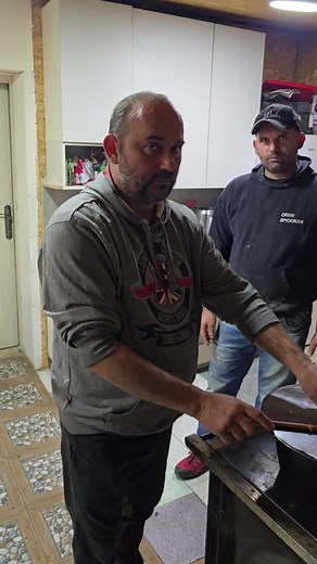 @Milos Djukic541 @Daca Pirke Kafe Zale Čorba sa mesom i domaći hleb #normalno #kafezale #kuhinja