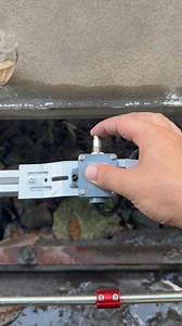 3.3M views · 16K reactions | SuperPiping – Quick-install piping + smart water spraying + track-mounted robot for up-and-down solar panel cleaning, keeping your panels at peak performance. | SuperPiping | Facebook