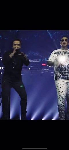 Despacito Original Singer Live Performances | Luis Fonsi & Daddy Yankee Unplugged