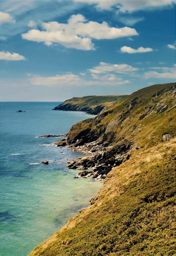 Discover Coastal Wellness Retreats for Deep Rest