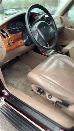 1999 Ford Explorer Eddie Bauer edition! Old man dream!