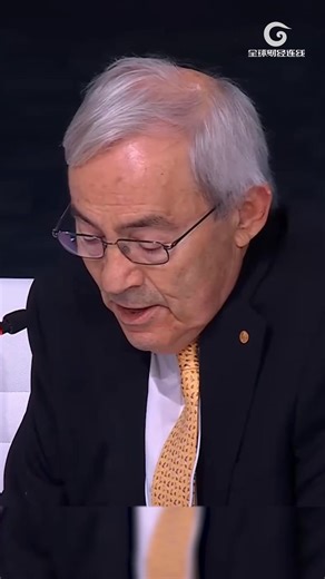 SFC Markets and Finance | Nobel Laureate Christopher Pissarides: AI Reshapes Job Structure, Not Necessarily Replaces Work At the 2026 World Laureates Summit in Dubai, Christopher Pissarides, the 2010 Nobel Prize winner in economics, addressed AI's impact on labor markets. He noted that new technologies destroy some jobs, create others, and reshape work practices—AI is no exception. Well-functioning economies can adjust without mass technological unemployment. Rather than simply replacing jobs, A