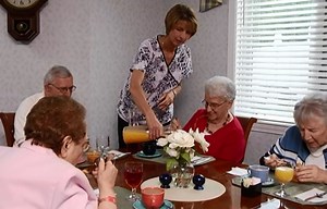 Dining With Friends™: An Innovative Approach to Dining for People with Dementia - Terra Nova Films