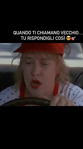 871K views · 10K reactions |  Quando qualcuno mi chiama “vecchio”… e io rispondo così!  La vera forza sta nel saper rispondere con stile… e con l’assicurazione più alta! 陸 Chi ha l’ultima parola? Io!  “Pomodori Verdi Fritti” (1991) — il film che ci ha insegnato a reagire! #fun #divertente #rideredicuore❤️ | Romolo Pompa PD | Facebook
