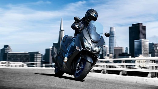 Suzuki Burgman 400cc Scooter | Suzuki Bikes UK