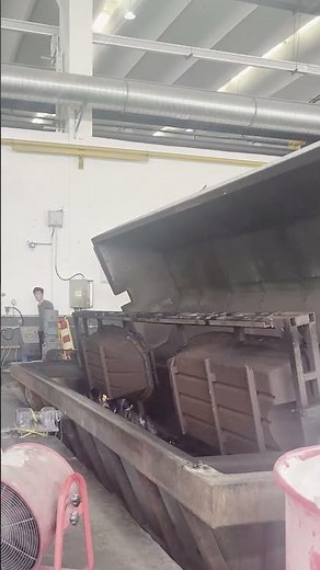 Manufacturing Process of a Plastic Boat Using Rotational Molding Technology