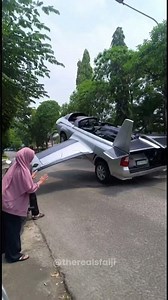 The Surprising Transformers Car! 😱 #aivideo #aiart #transformers #vfx #cyberpunk