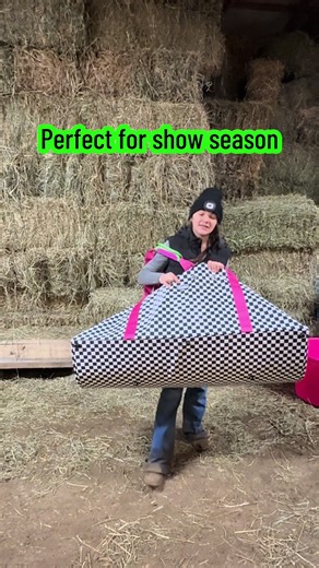 Essential Waterproof Hay Bale Tote for Horse Shows