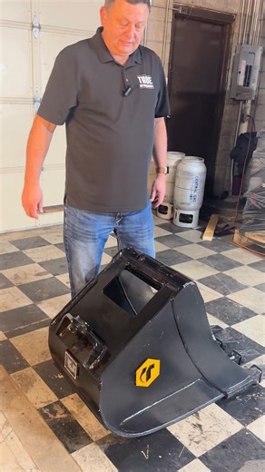 This style of "Quick Hitch" Mini Excavator Bucket is renowned for its improved efficiency, versatility, and cost savings. This is especially helpful in rental fleets with mixed excavator brands, due to its universal connection. #TRUEAttachments #ExcavatorAttachments #VeteranOwned | TRUE Attachments