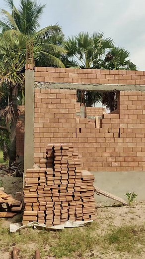 Mud Interlock building 🏡 | #47engineering #shots Er. Sivaranjith MTech Strl Engg Contact :7708811435 . . . #construction #civilvideos #mud #mudbulding #limework #cseb #aurovilleengineer #aurovilework #aurovillehouse | 47engineering