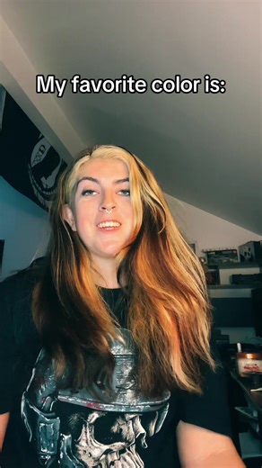 that_one_random_alt_girl (@that_one_random_alt_girl)’s video of what's your favorite color