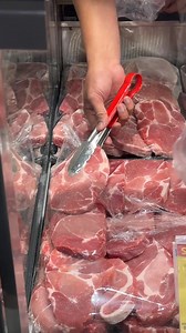 26K views · 23K reactions | It’s not about fearing credit—it’s about mastering it. A well-used credit card can open doors to rewards, financial freedom, and endless possibilities. Still avoiding it? You might be skipping out on free flights, cashback, and VIP perks. Use them right, and they work for you, not against you. #TipidHacks #FinancialTips #CreditCards #NoAnnualFees #CardSmart #EarnRewards #VIP | Moneymax | Facebook