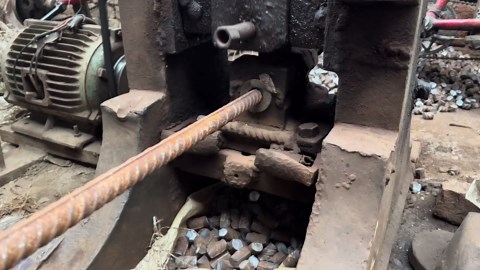 Transforming Rusty Iron Bars into Durable Heavy Nuts