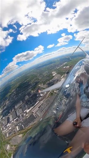 Soaring Over the City in a Glider | Pure Freedom & Stunning Views from the Cockpit