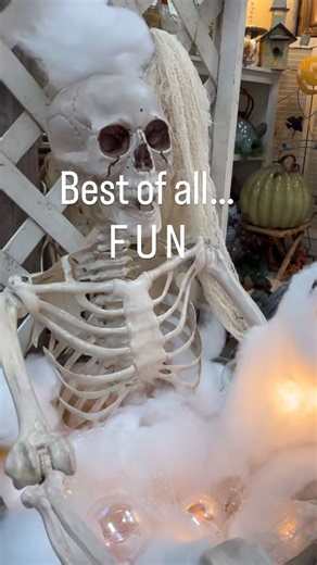 Just 2 shopping days remain at Gypsy-Chic’s September Harvest Moon Market! 🎃 Don’t miss your chance to explore all the tricks, treats, and treasures waiting to be discovered. • Saturday, 9/13: 10 AM – 5 PM • Sunday, 9/14: 11 AM – 3 PM | Gypsy-Chic Vintage Market