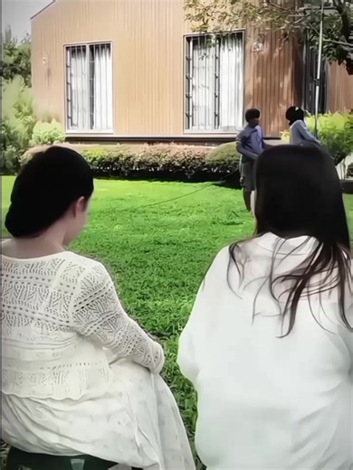 Câu Chuyện Cảm Xúc Giữa Freen và Becky