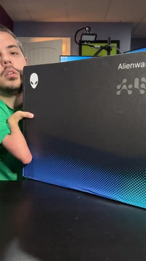 Martin on Instagram: "Alienware 18 Area-51 Laptop! #taptaptap"