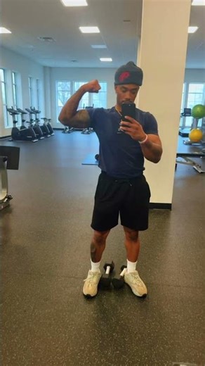 Firefighter workout 💪🏽👨🏽‍🚒 #subscribe #youtubeshorts #nothingwashanded