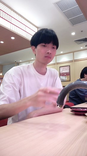 5.3K views · 154 reactions | How many water refills does it take to achieve ultimate hydration? 樂 #loop #idle #funny #viral #joke #perfect #fyp #laugh #repeat #comedy #humor #lifehack #tip #tutorial #gag #lol #meme #trick #parody #ridiculous | kingppin | Facebook