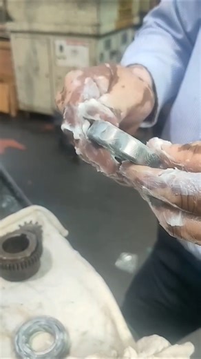 How to Properly Grease a Bearing by Hand (Most People Do It Wrong!)✅