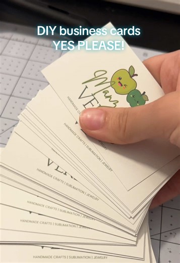 I love this 69lb glossy double sided photo paper for business cards! It’s so thick, sturdy and professional looking! #contentcreator #cricut #smallbusiness