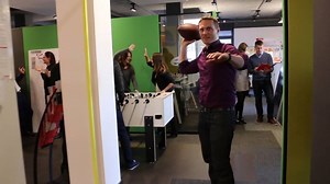 62K views · 323 reactions | #MannequinChallenge bei unserem Solar-Team ;-) Auch #dasgehtmitEON | e.on | Facebook