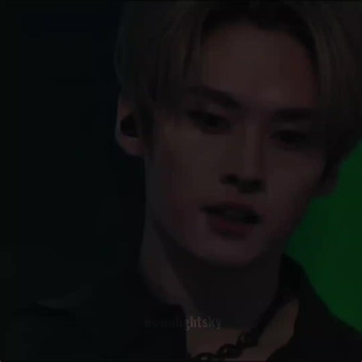 should I do a Lee know edit with a Japanese song? #kpopfyp #leeknow #straykids #leeknowedit #chinese