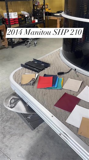 We’re moving right along on this restoration. 🥳 Absolutely gorgeous flooring choice - Wonder Weave | CMS Pontoon Restorations