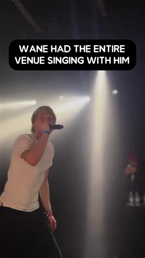 The Wane had the entire venue singing with him 😍 #chreatest #wane #polish #rap