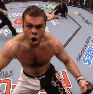 En este día, Gabriel Gonzaga sorprendió al mundo con una brutal patada a la cabeza que noqueó a Mirko Cro Cop. | UFC