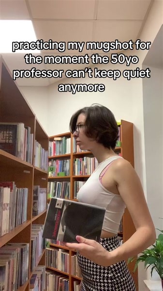 life of a cute librarian LOL🤭 #librarian #brunette