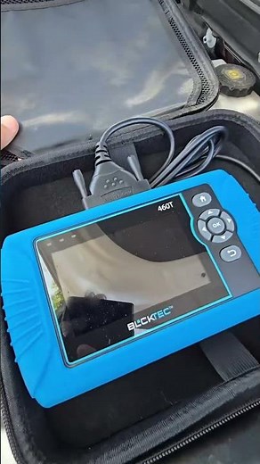 Recalibrate Your Throttle Body Using This OBD2 Scanner #obd2scanner