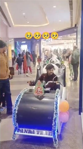 ट्रेन में बैठकर बहुत मज़ा। 🚆😄fun sitting in the train today.#shortvideo #ytshortstrainjourney #viral