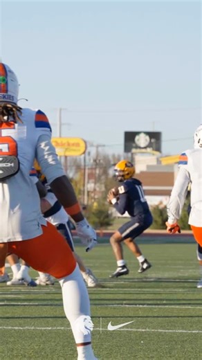 East Texas A&M Football | #SCTop10 worthy catch from @3xdevooo_! #HailET | Instagram