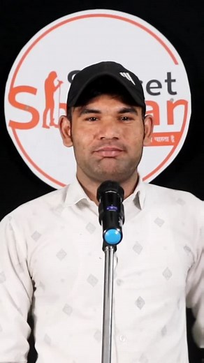 SECRET SHAYAR ✨❤️ on Instagram: "To Perform Call & Whatsapp 9457525765 . . . . Artist - @mukesh_pal_shayar_12 . . . . . #reeltoreel #reelvideo #reelsitfeelsit #reelit #reelsinstagram #secretshayar #urdushayri #sadshayri #instashayri #hindishayri"