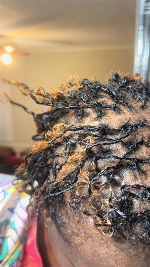 Microlocs using interloc method leaving ends curly... 221 locs layer