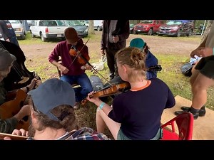 Everybody Two-Step - Maddie Mulaney & AJ Srubas fiddles - Clifftop 2025 - flatfooter Nathan