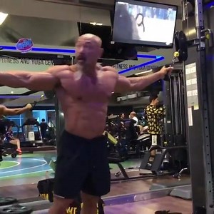 Master Roshi at the Gym! 💪🏾😂 | World of Fitness