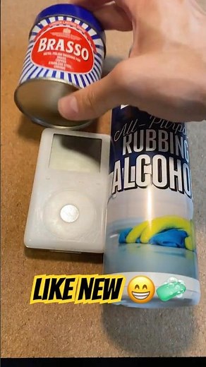 polishing plastic iPod classic ￼3rd gen #restoring #￼scuff #scratched #satisfying #brasso #refurbish