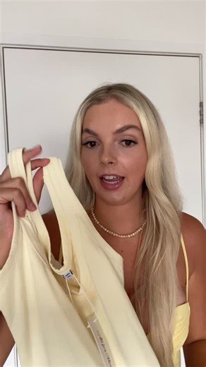 Sammy 🌸 | Try-on haul loading… 💛✨ | Instagram