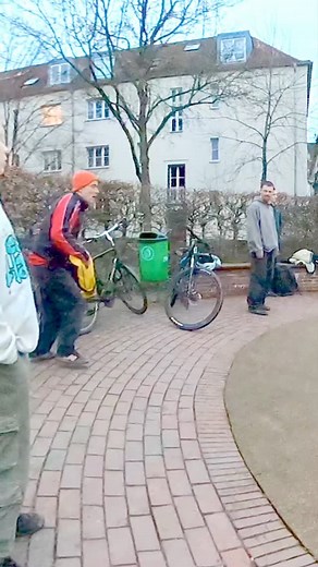 1.9M views · 2.4K reactions | Quick Spin  . #freerunning #parkour #actioncomedy #fantasthenics | Fantasthenics | Facebook