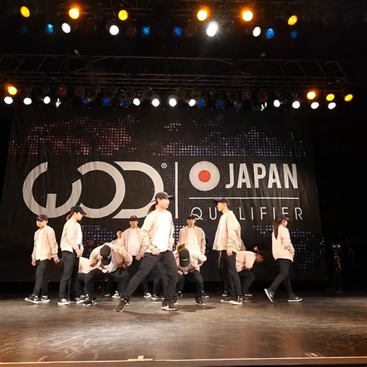 SuperMe🔥 Take the stage, leaving the audience captivated with their grace and technical prowess👏🙌 #wod #dance #wow | World of Dance