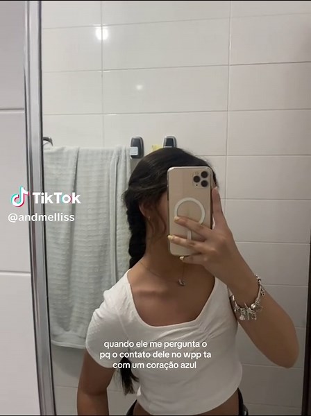 The Meaning of the Blue Heart Emoji Explained