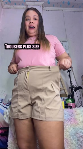 Stylish Plus-Size Short Trousers for Every Occasion